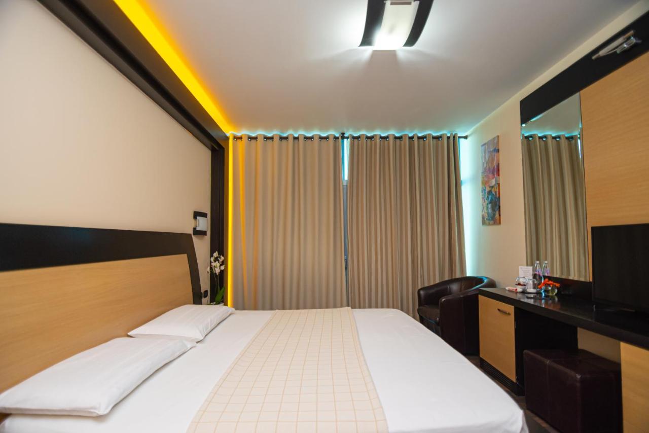 Hotel Vlora International Luaran gambar