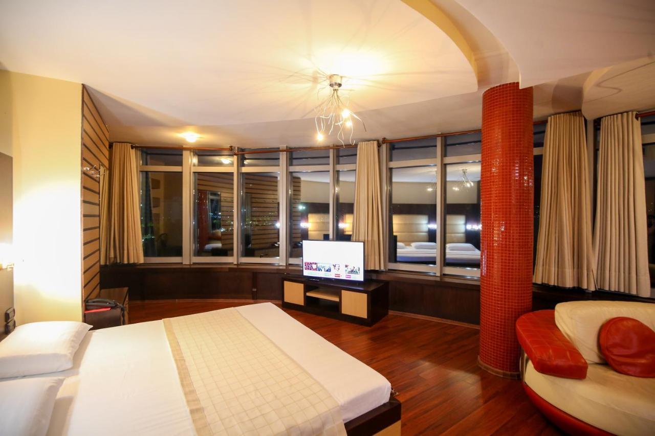 Hotel Vlora International Luaran gambar