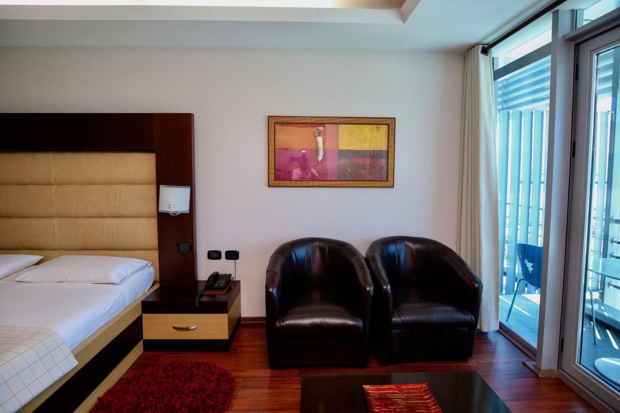 Hotel Vlora International Luaran gambar